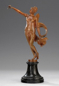бронзовая скульптура пьедестал женская фигура из бронзы 